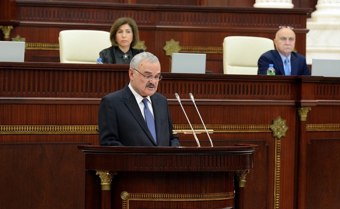Azerbaijani parliament begins 2017 state budget discussion 